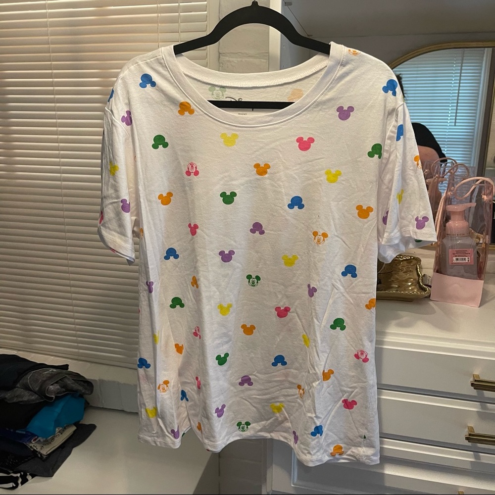 Adorable colorful Disney Mickey t-shirt!